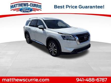 2023 Nissan Pathfinder Platinum