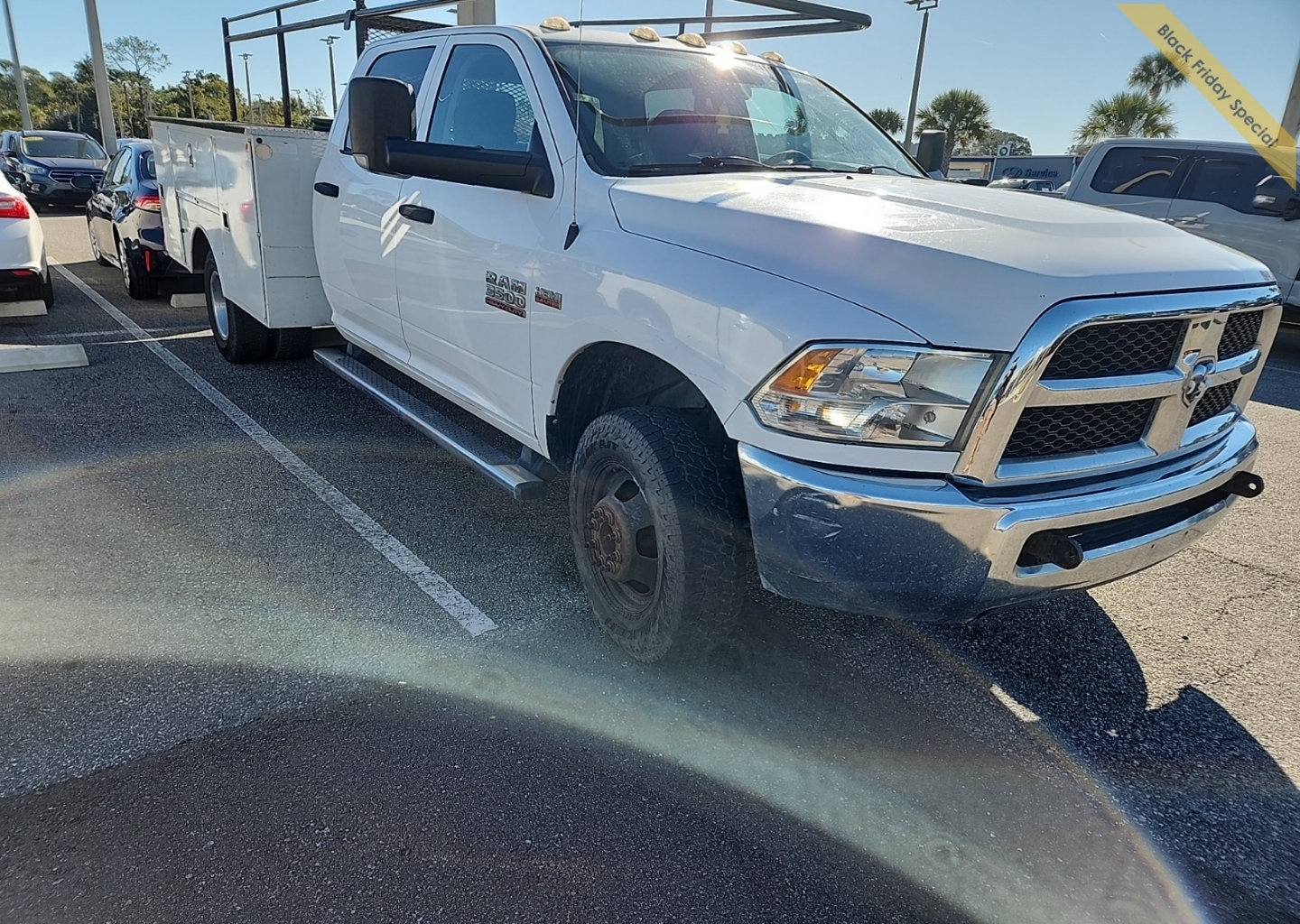 2015 RAM Ram 3500 Chassis Cab Tradesman's photo