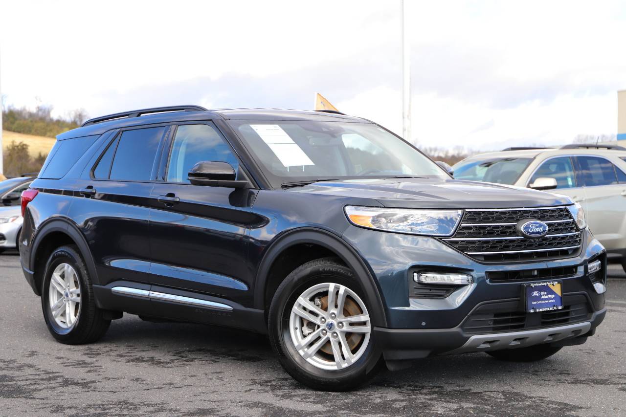 2023 Ford Explorer XLT's photo
