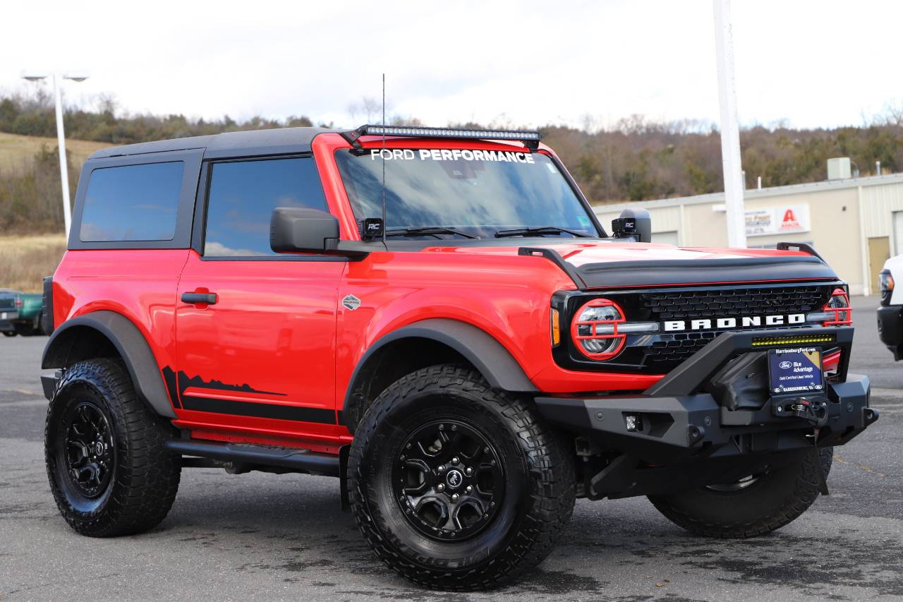 2022 Ford Bronco 2-Door Wildtrak's photo