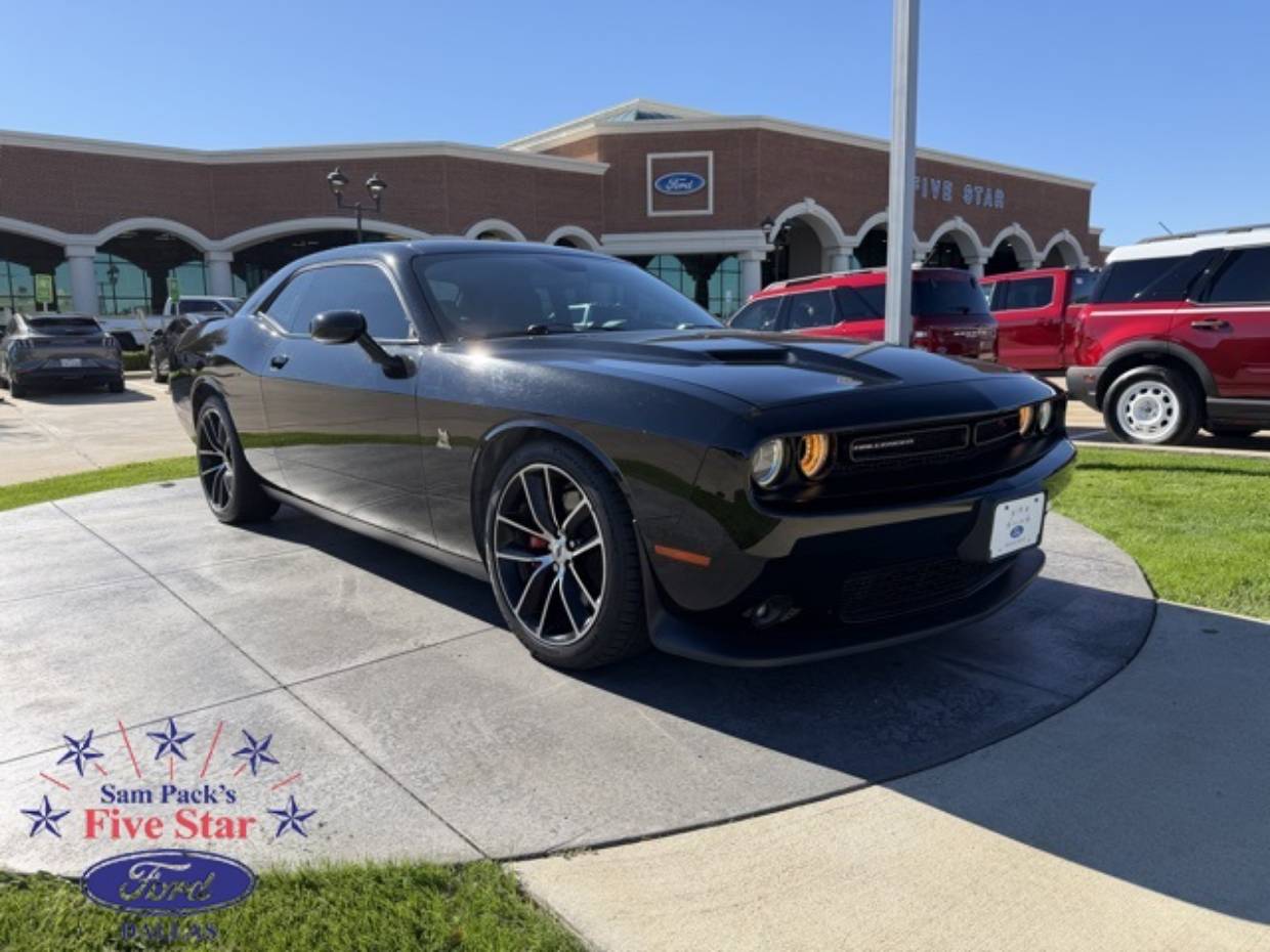 2018 Dodge Challenger Scat Pack's photo