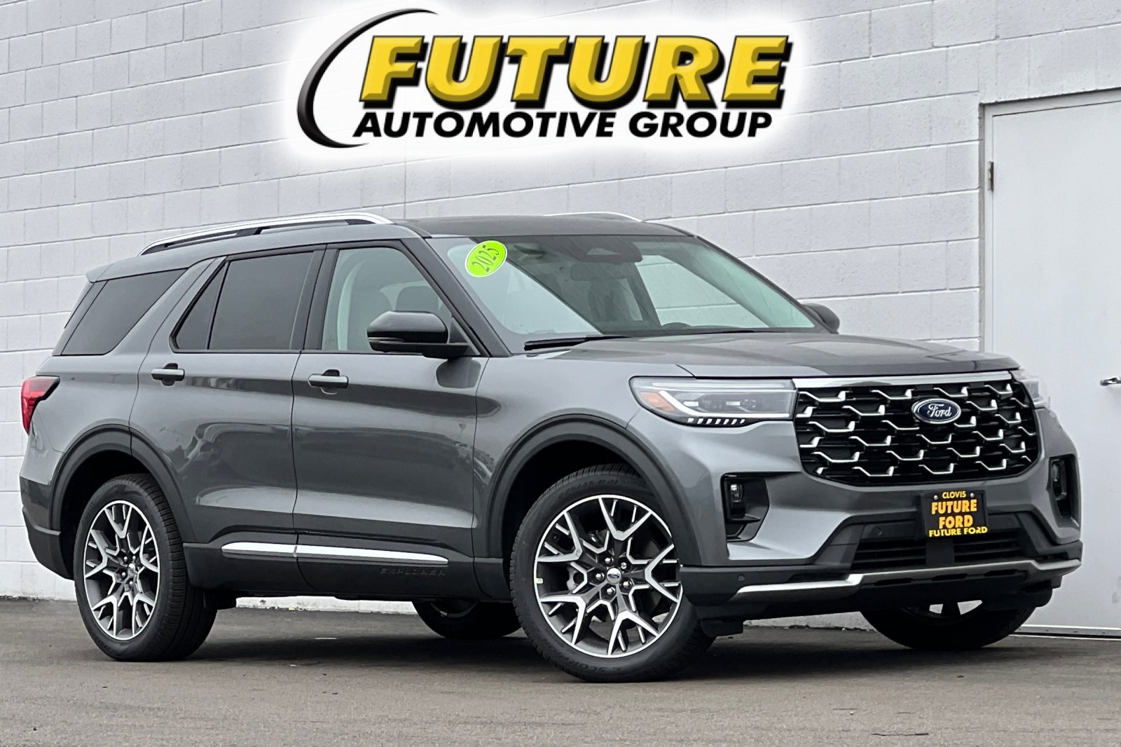 2025 Ford Explorer Platinum