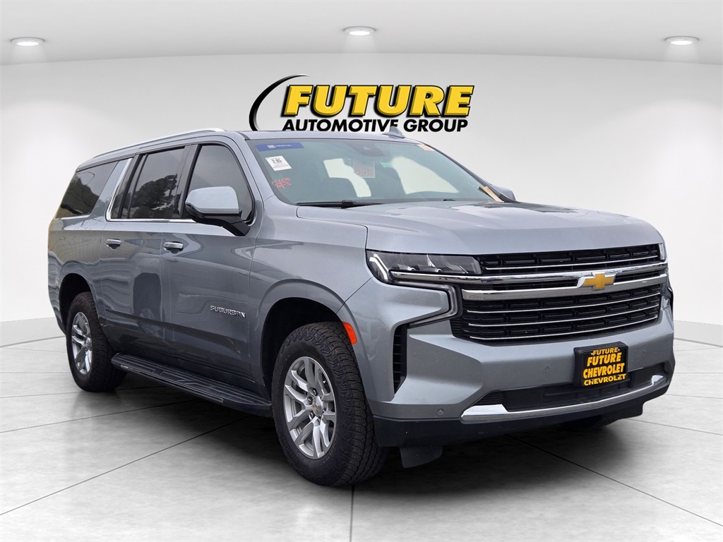 2023 Chevrolet Suburban LT