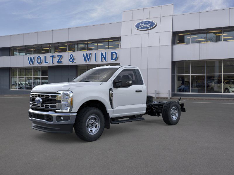 2025 Ford Super Duty F-350 Utility XL