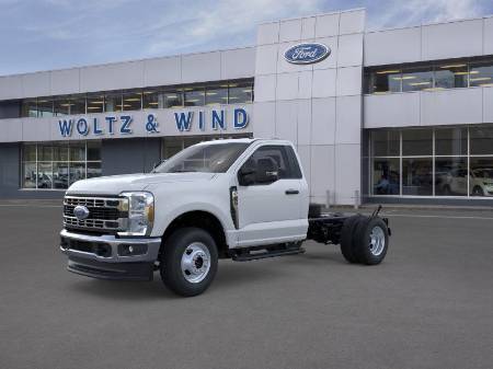 2026 Ford Super Duty F-350 Utility XL