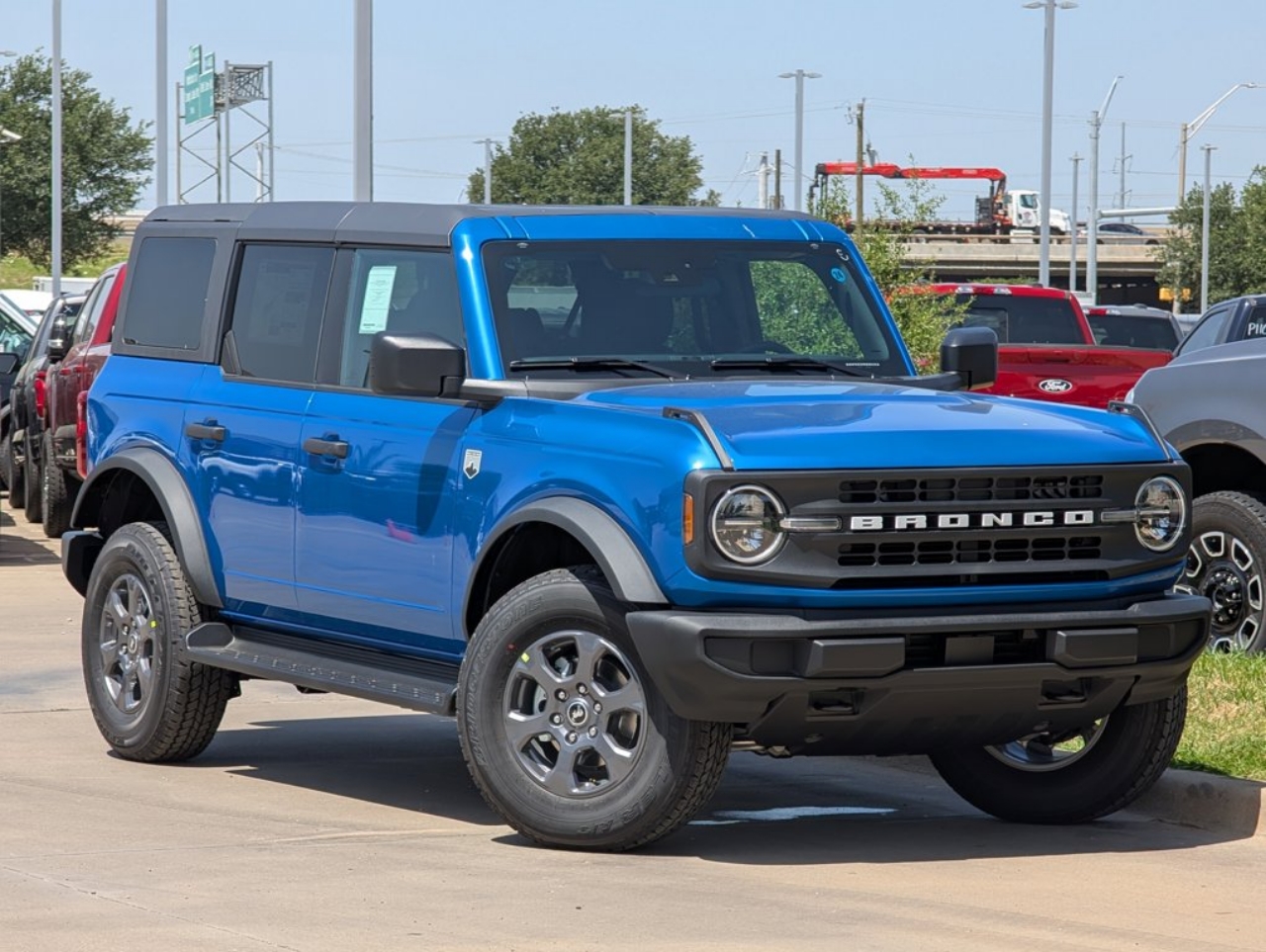 2025 Ford Bronco 4-Door Big Bend's photo