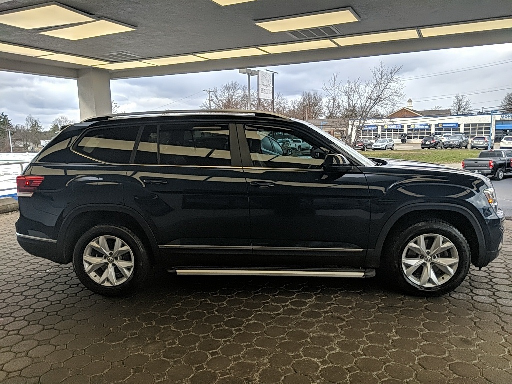 2018 Volkswagen Atlas SEL photo 4