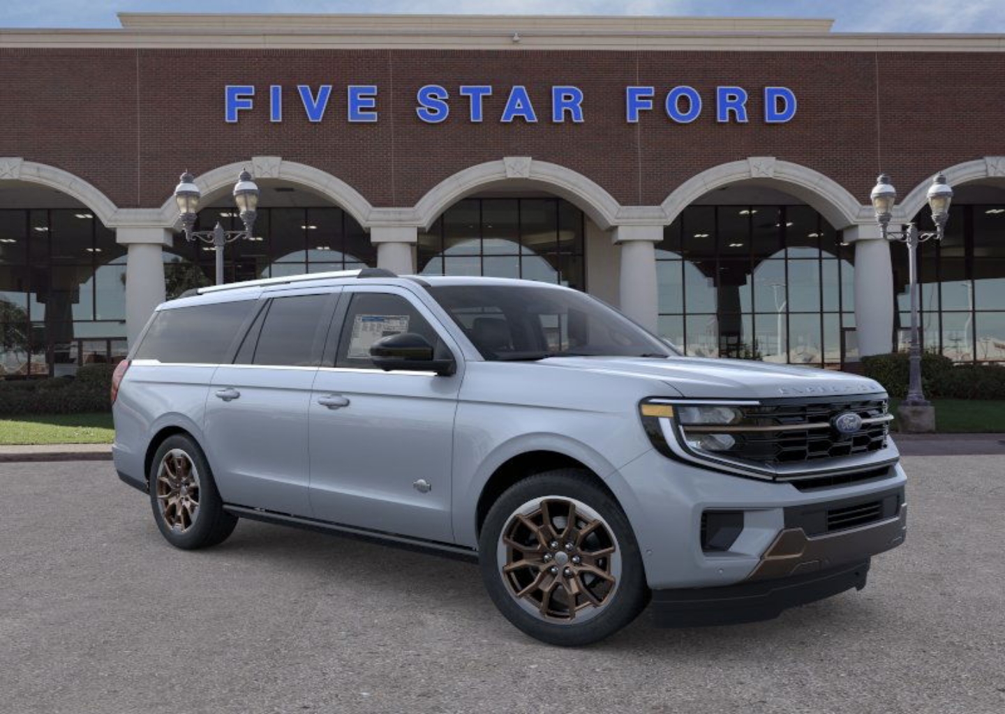 2025 Ford Expedition King Ranch's photo