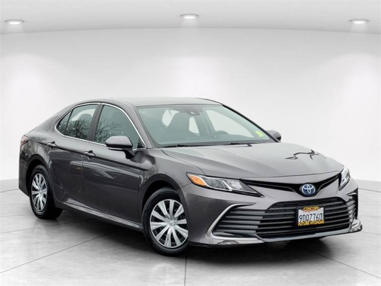 2023 Toyota Camry Hybrid LE