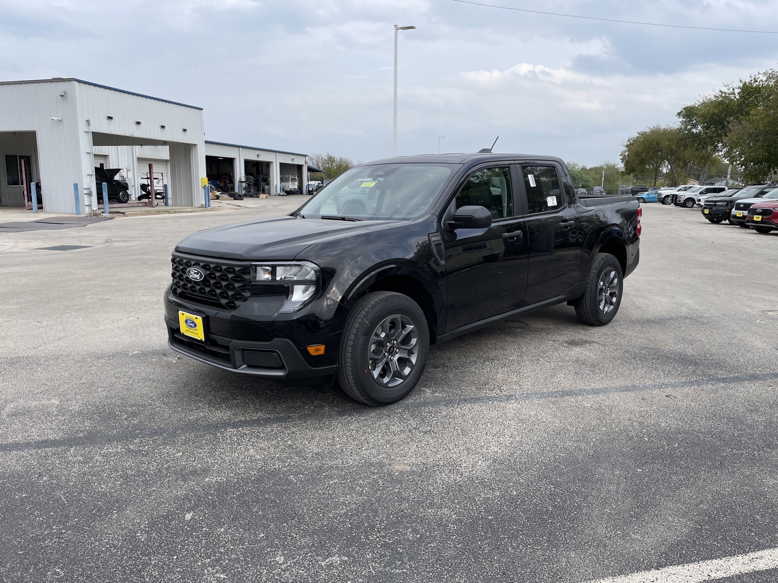 2025 Ford Maverick XLT's photo