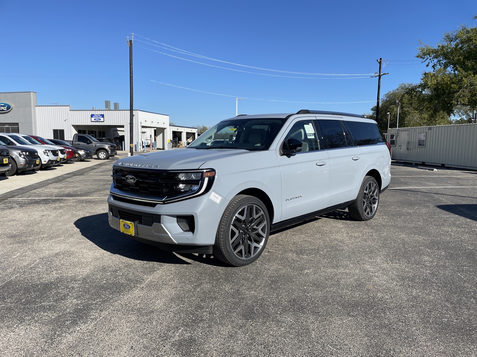 2025 Ford Expedition Platinum's photo