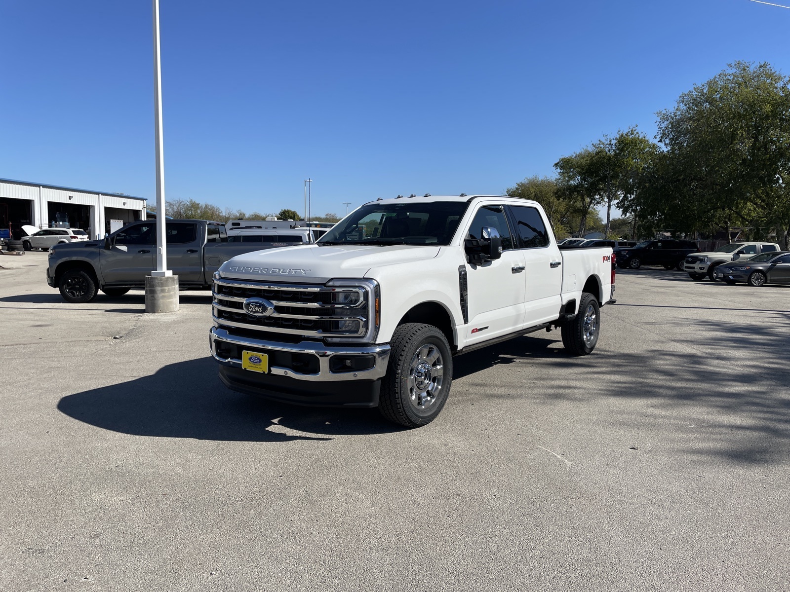 2026 Ford F-350 Super Duty King Ranch's photo