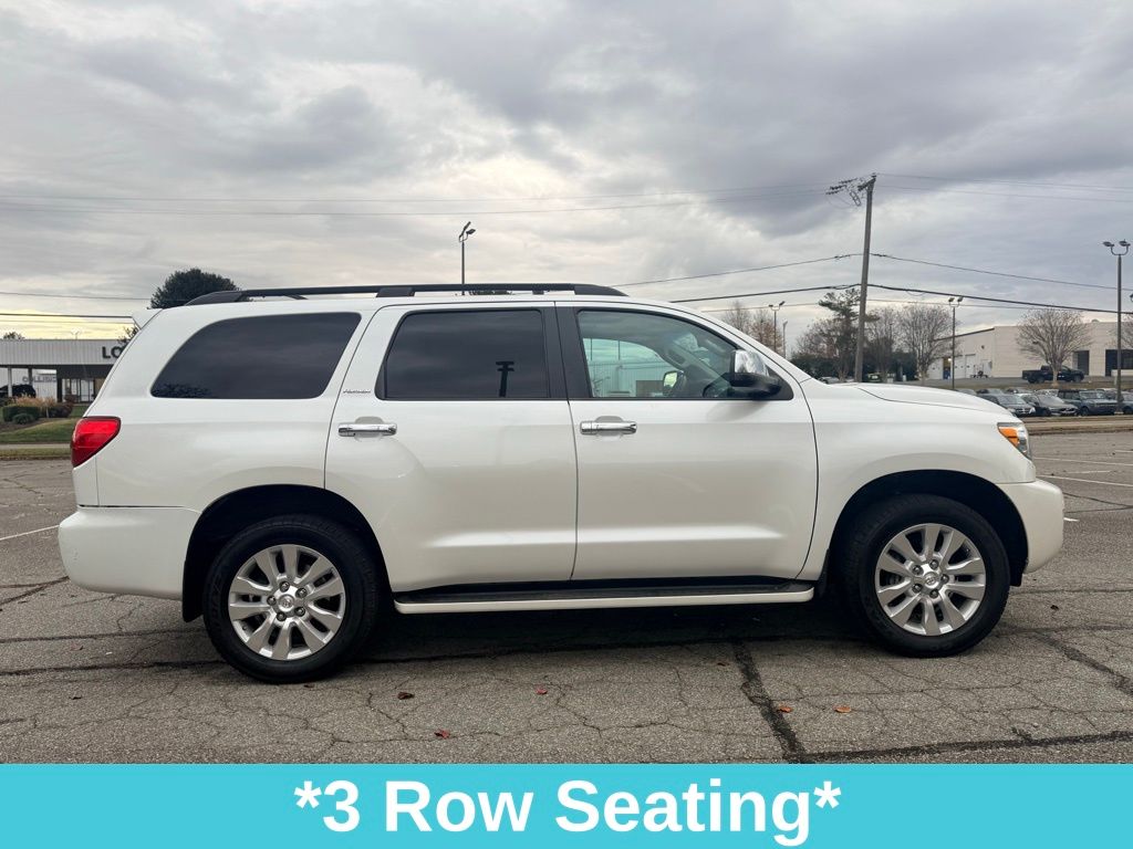 2016 Toyota Sequoia Platinum photo 4