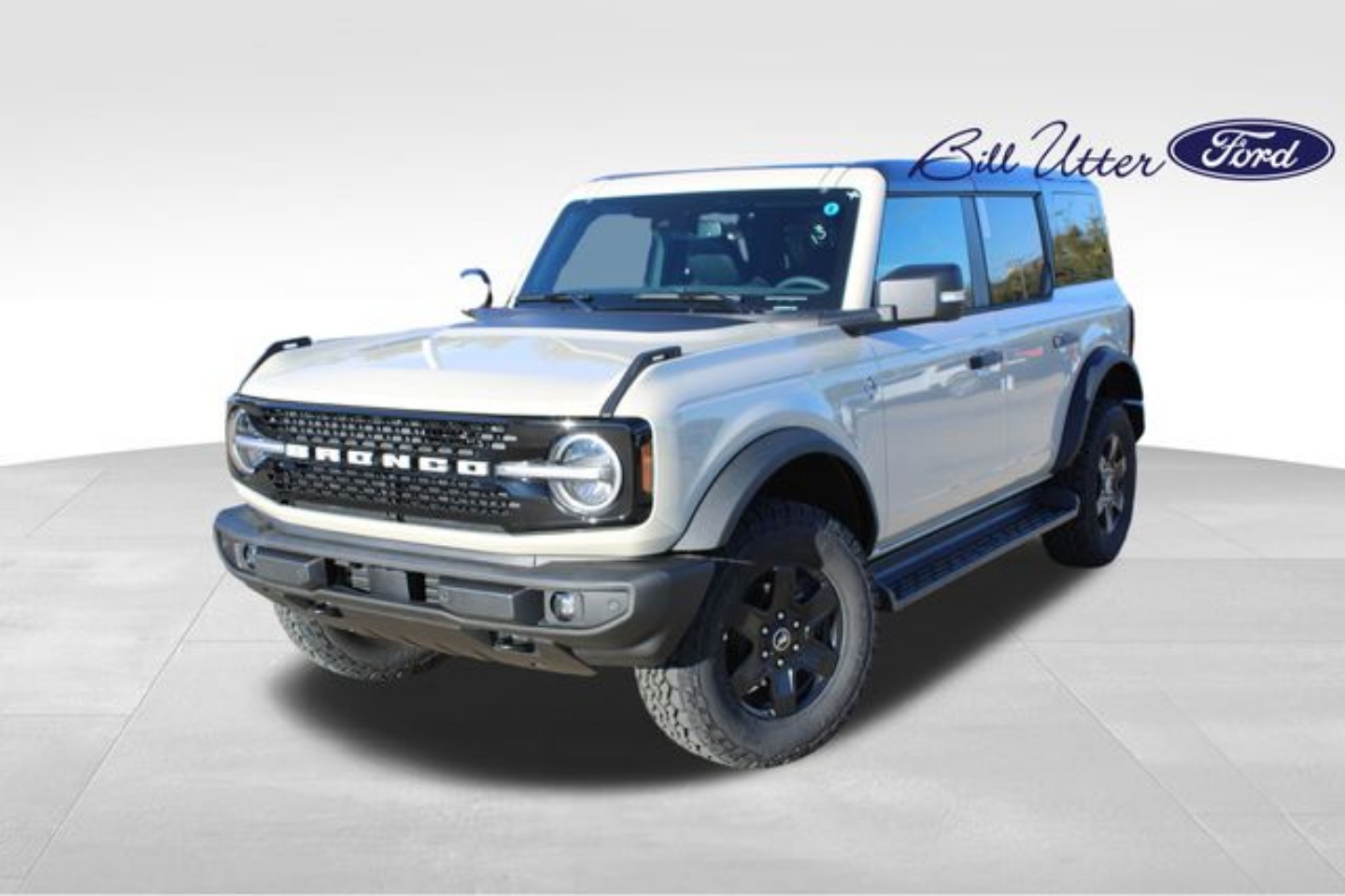 2025 Ford Bronco 4-Door Outer Banks's photo