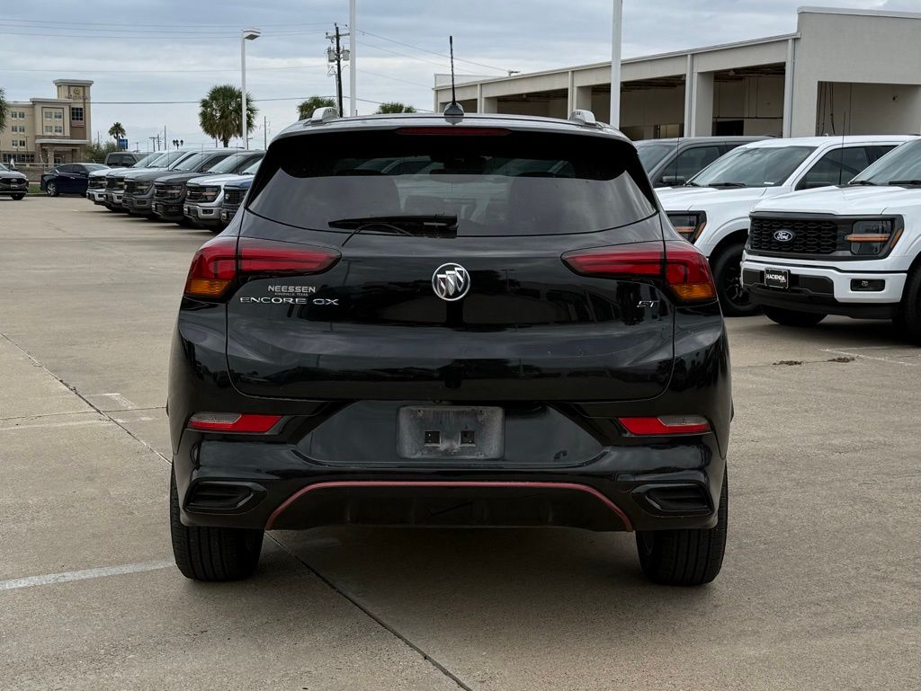 2022 Buick Encore GX Select photo 3