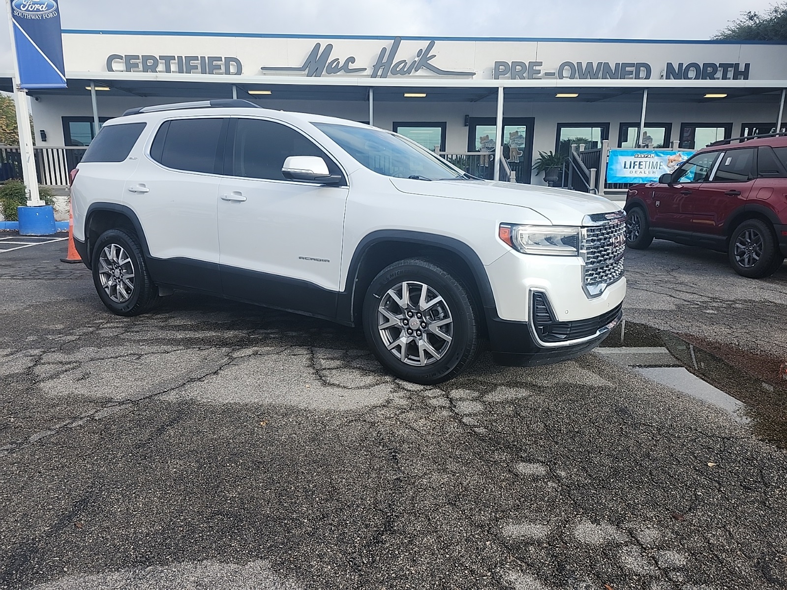 2021 GMC Acadia SLT's photo