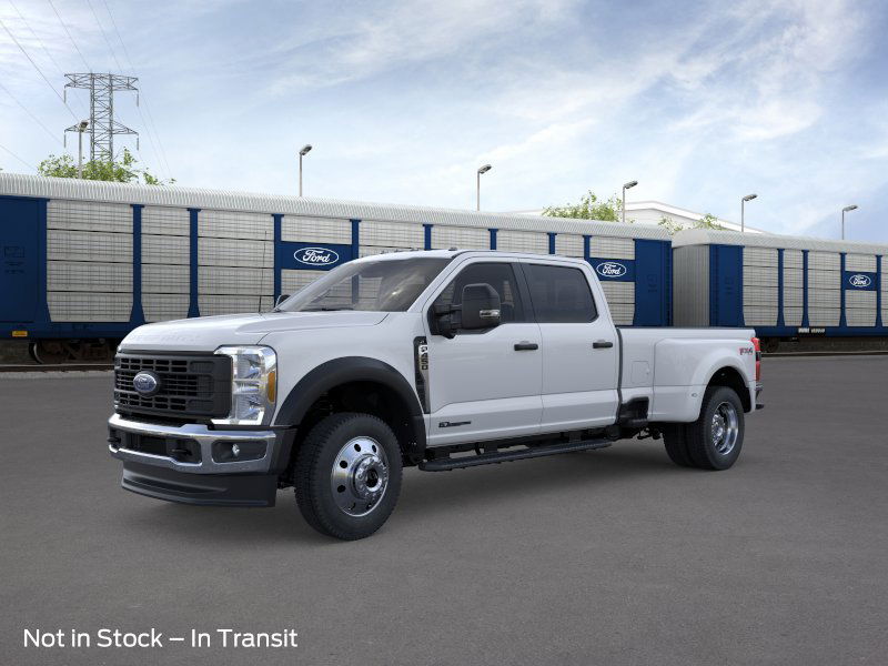 2026 Ford F-450 Super Duty XL's photo