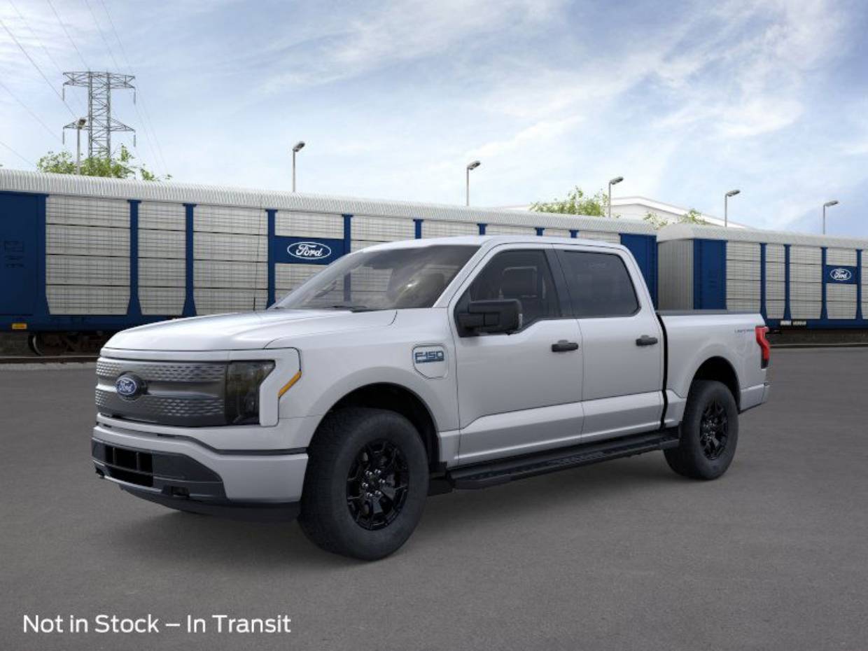 2025 Ford F-150 Lightning XLT's photo