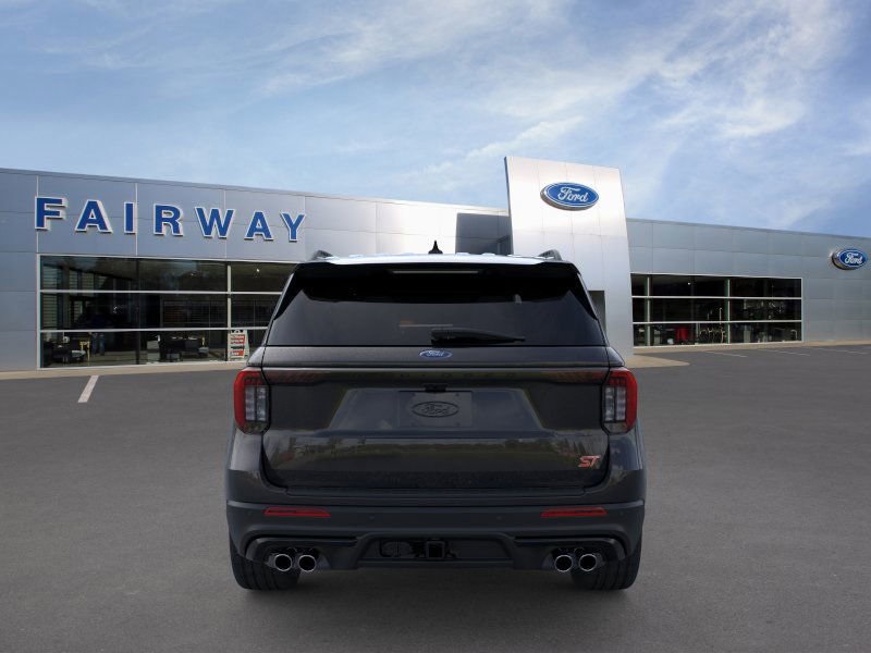 2025 Ford Explorer ST photo 4