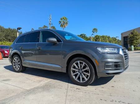 2019 Audi Q7 55 SE Premium Plus