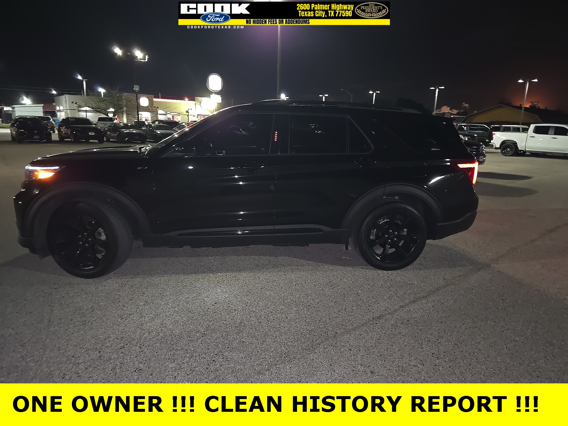 2022 Ford Explorer ST-Line photo 2