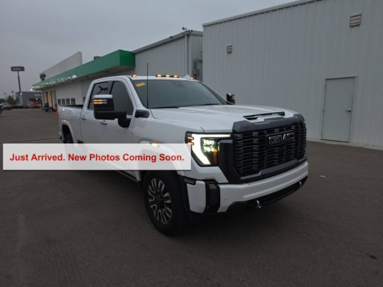 2024 GMC Sierra 2500HD Denali Ultimate's photo
