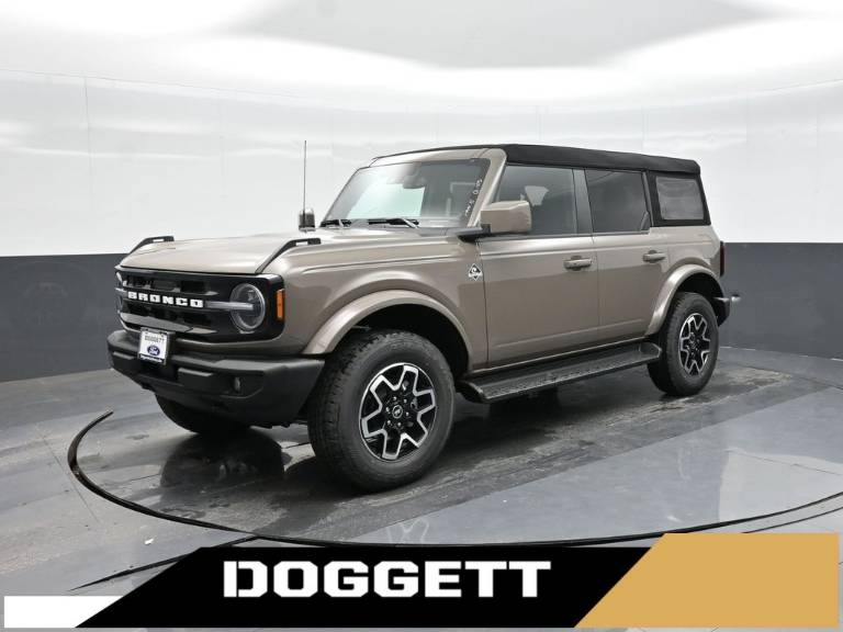 2025 Ford Bronco Outer Banks