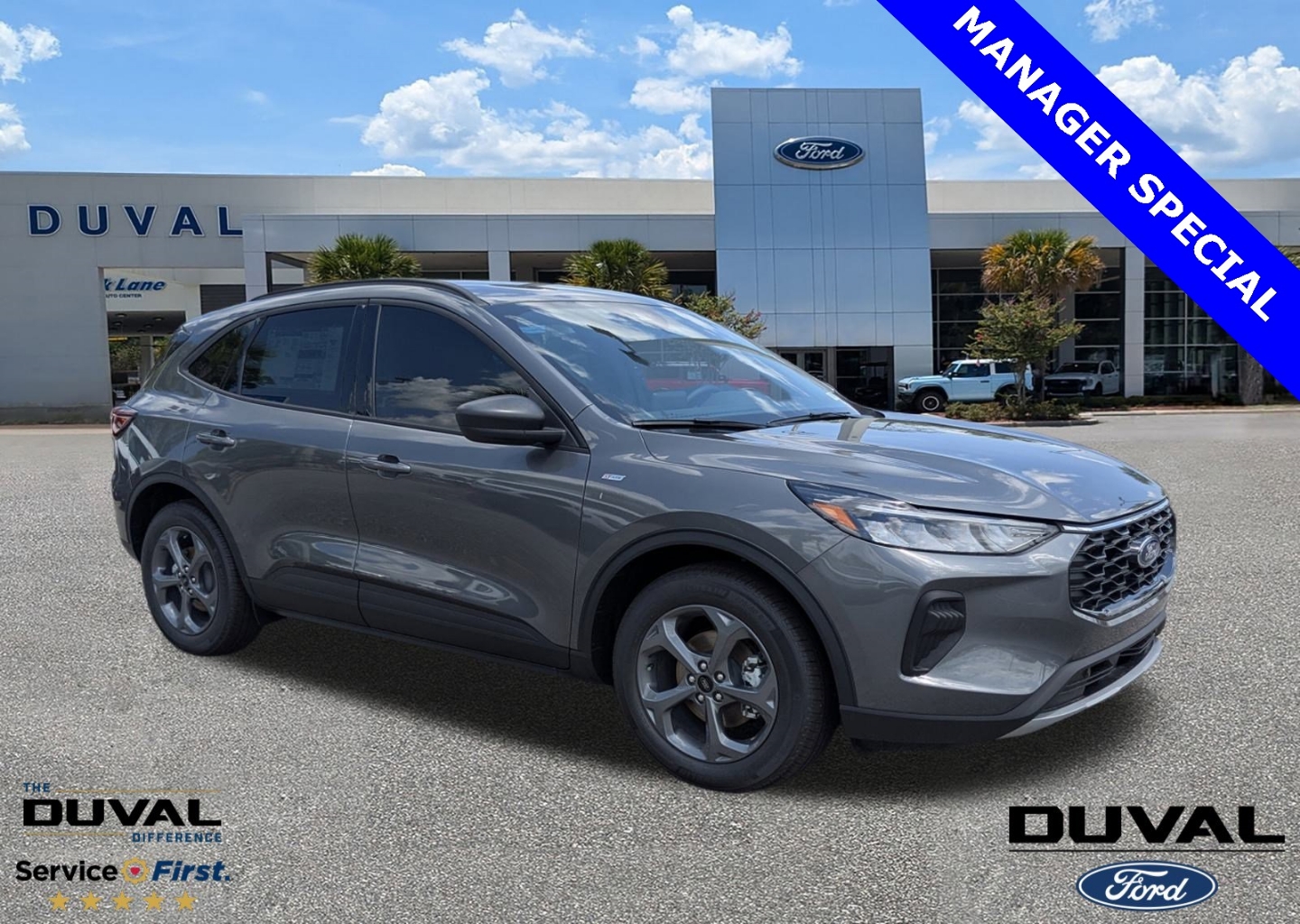 2025 Ford Escape ST-Line's photo