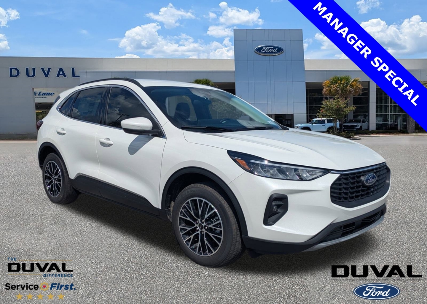 2025 Ford Escape PHEV's photo