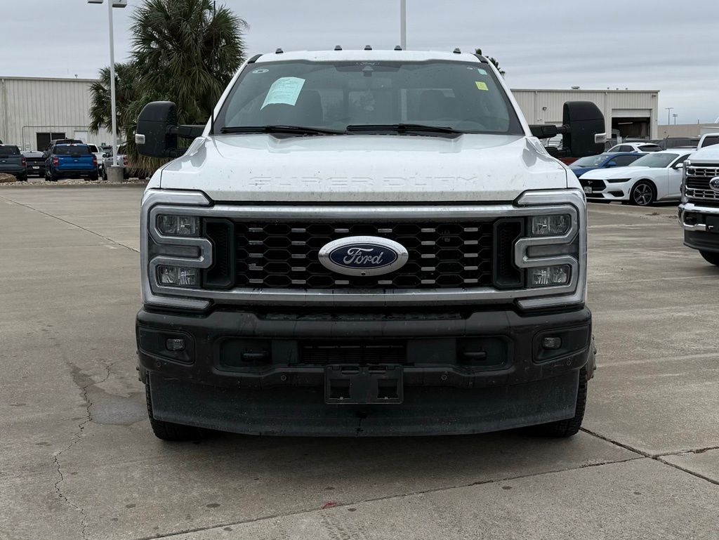 2024 Ford F-350 photo 2