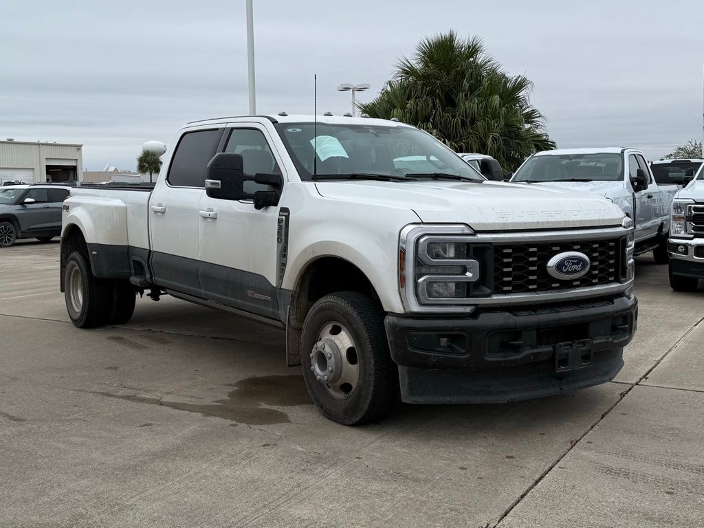 2024 Ford F-350 photo 3
