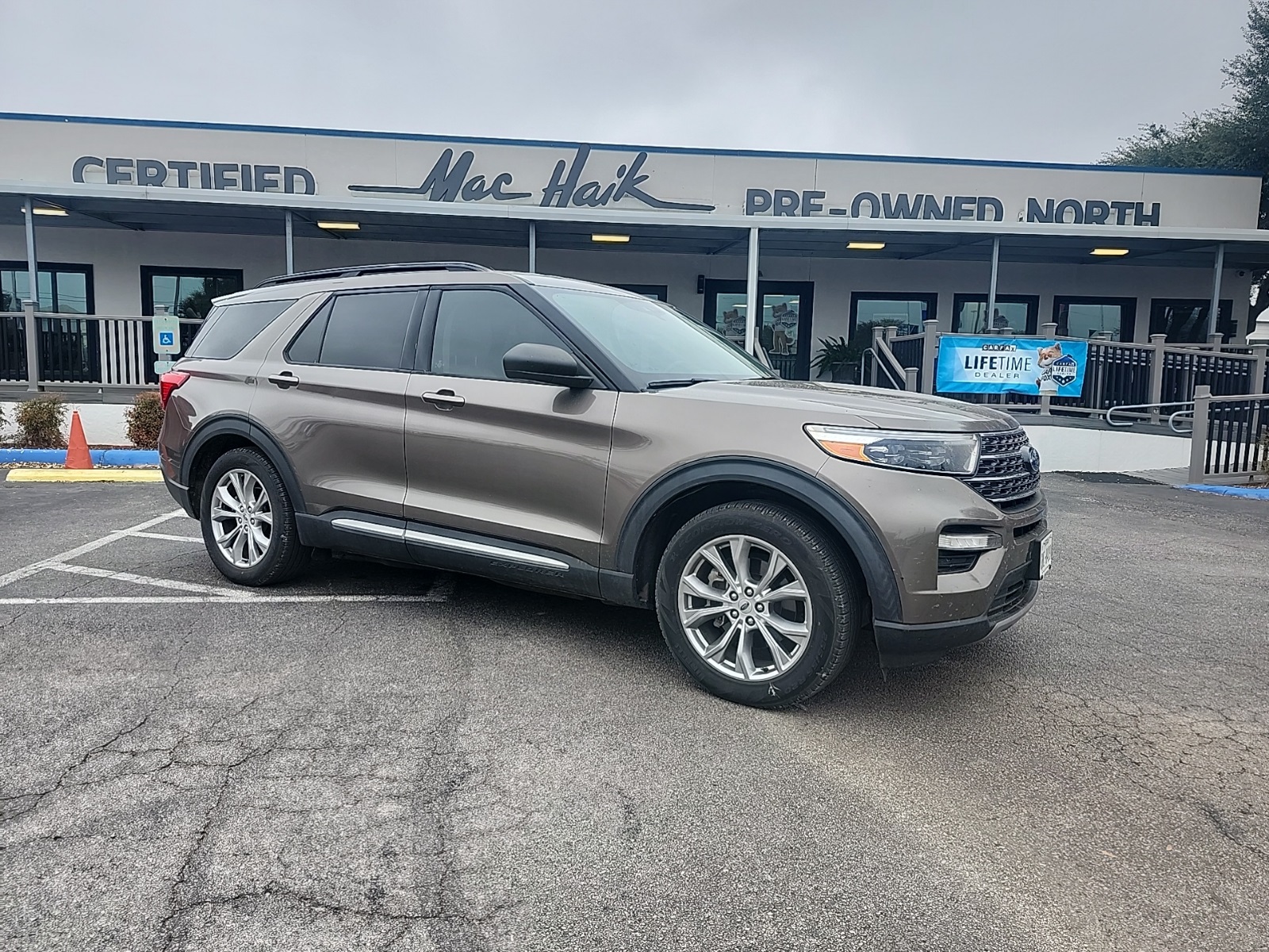 2021 Ford Explorer XLT's photo