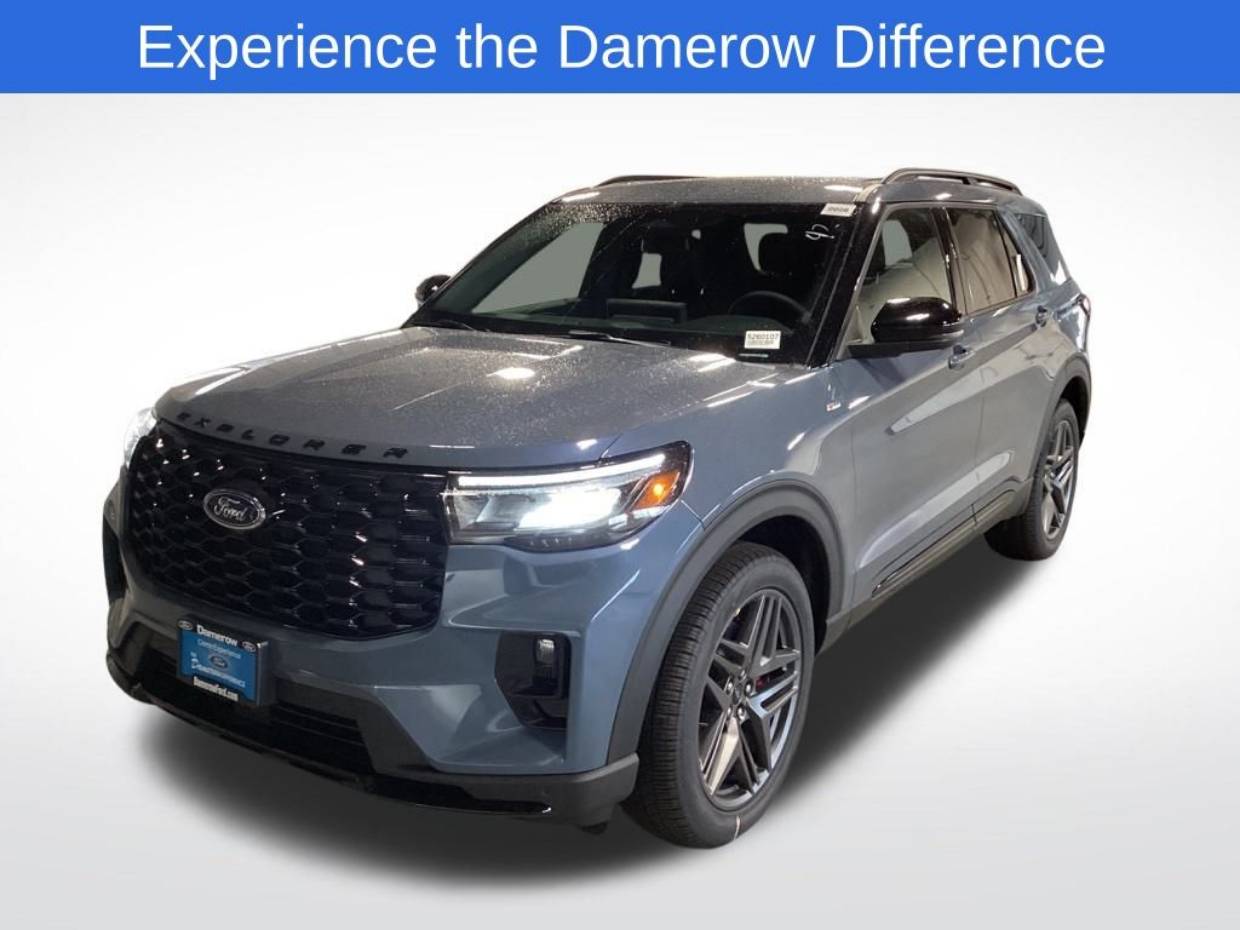 2026 Ford Explorer ST-LINE's photo