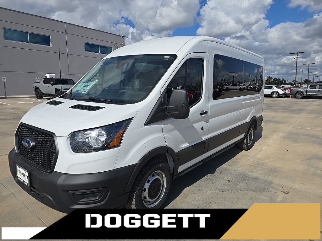 2025 Ford Transit Passenger XL photo 3