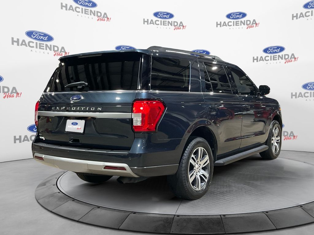 2024 Ford Expedition XLT photo 4
