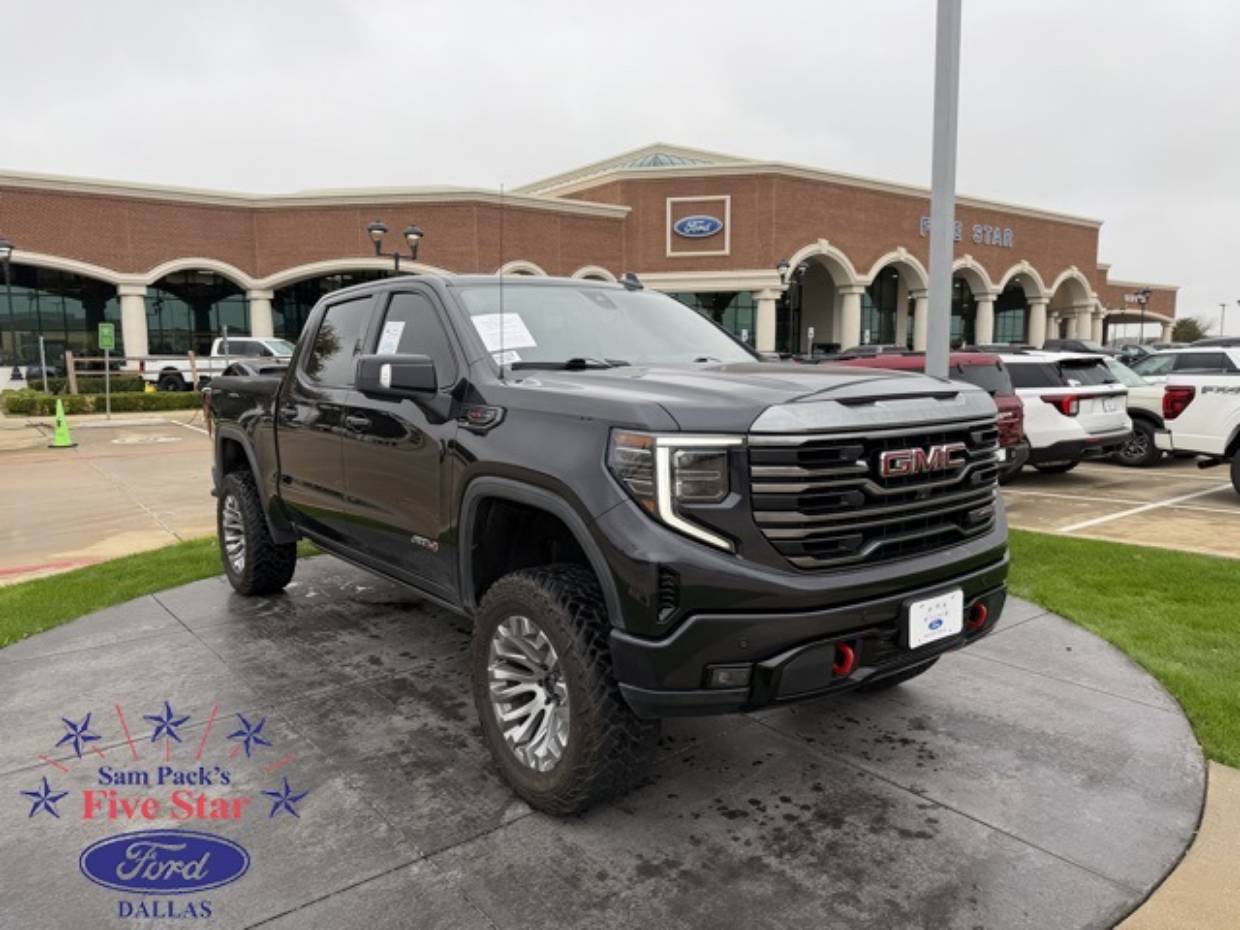 2022 GMC Sierra 1500 AT4's photo