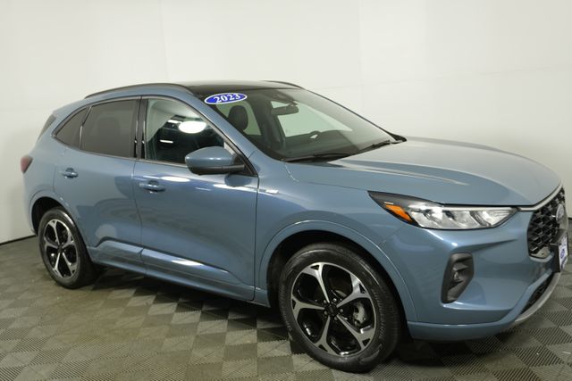 Used 2023 Ford Escape ST-Line Select with VIN 1FMCU9NAXPUA50278 for sale in Kansas City