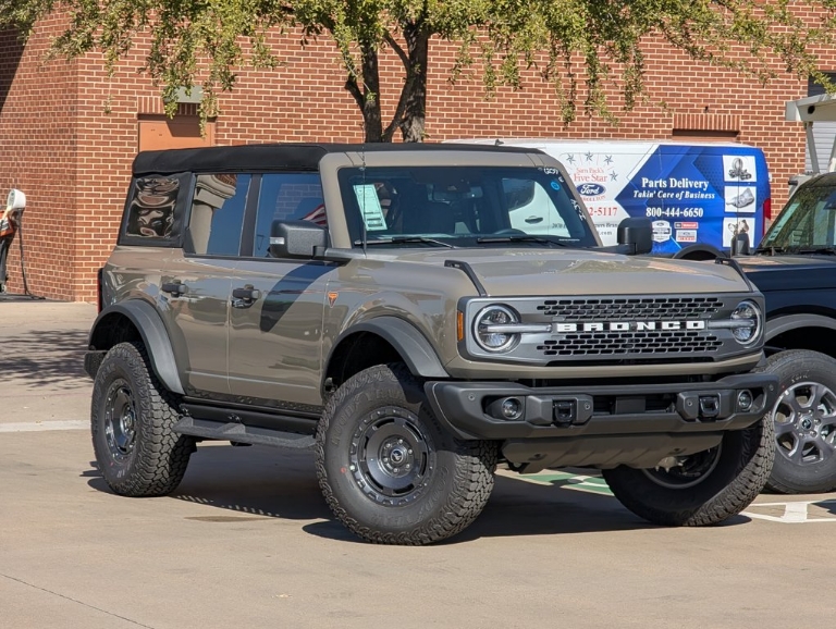 2025 Ford Bronco Badlands