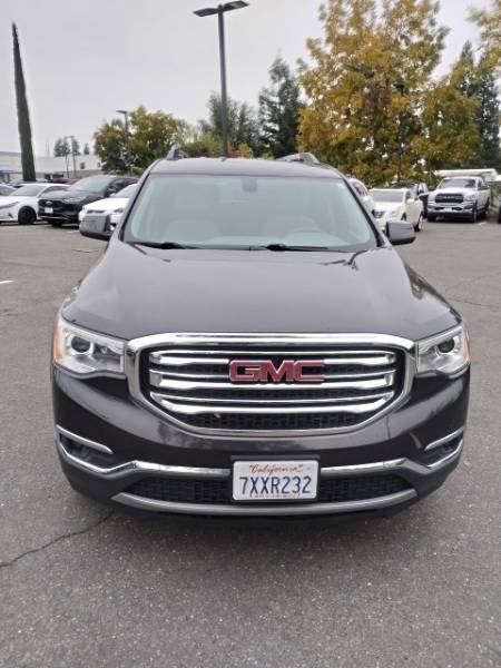 2017 GMC Acadia SLE-2