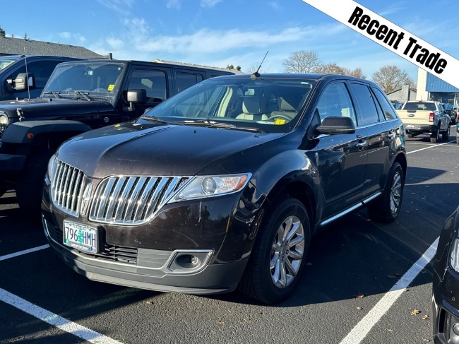 2013 Lincoln Lincoln MKX Base