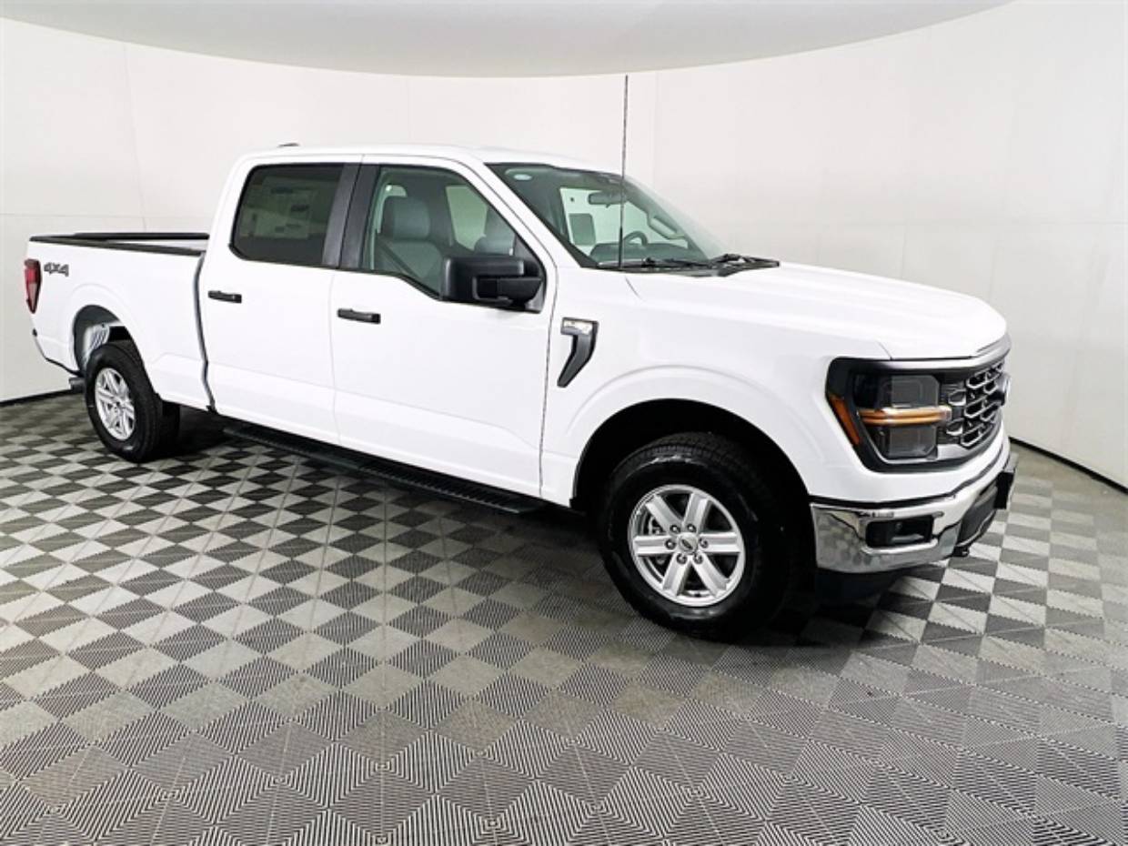 2025 Ford F-150 XL's photo