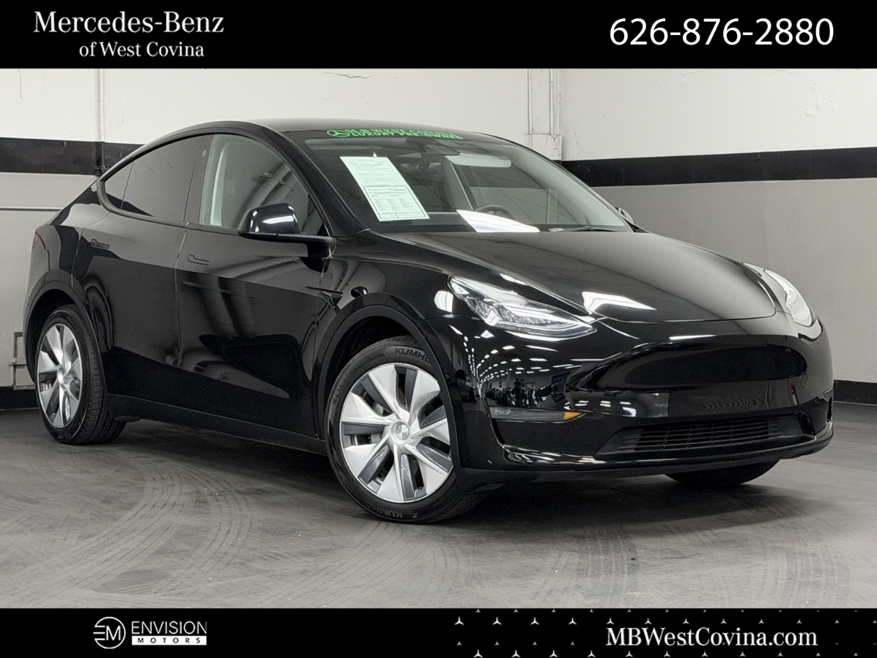 2023 Tesla Model Y Long Range's photo