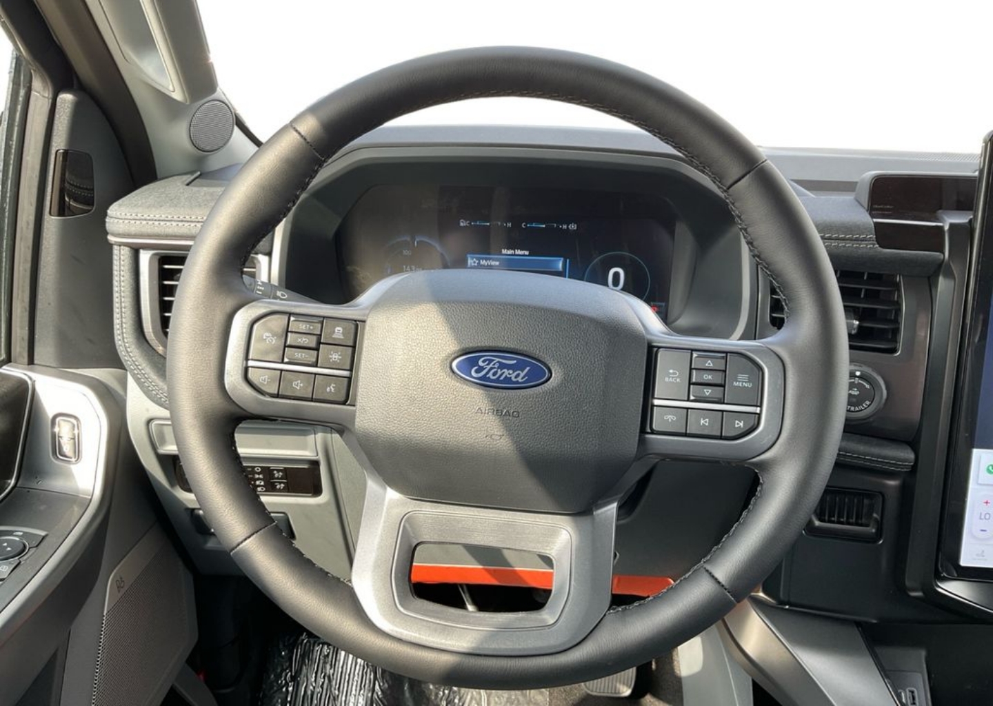 2025 Ford F-150 Lightning Flash - Photo 12