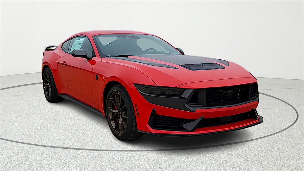 2026 Ford Mustang Dark Horse's photo