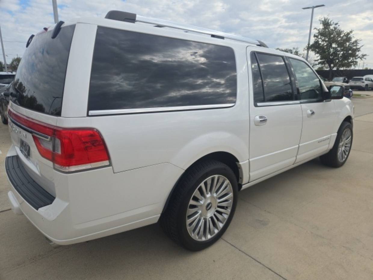 Used 2017 Lincoln Navigator Select with VIN 5LMJJ3JT7HEL02131 for sale in Carrollton, TX