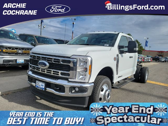 2026 Ford F-350 Super Duty Chassis Cab XL's photo
