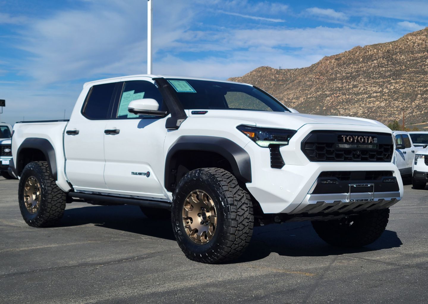 2024 Toyota Tacoma Trailhunter's photo