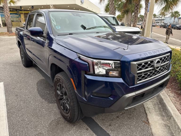 2022 Nissan Frontier SV