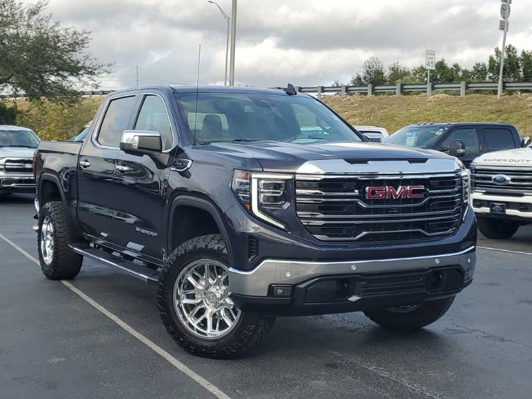 2024 GMC Sierra 1500 SLT