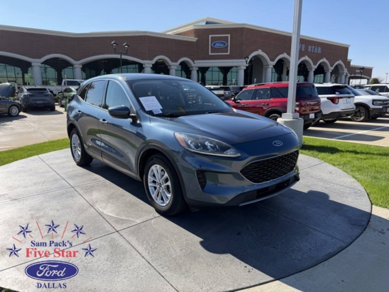 2020 Ford Escape SE's photo